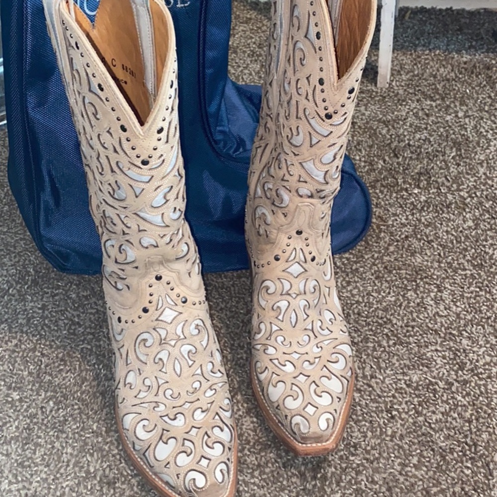 Lucchese boots woman’s size 8, worn a few times
